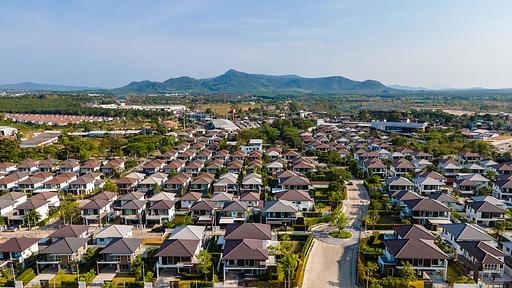 Land and Houses Park